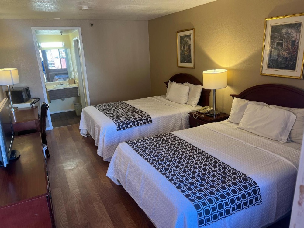 Park Avenue Inn & Suites Image 6