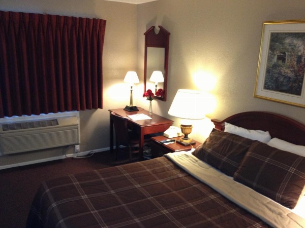 Park Avenue Inn & Suites image 17