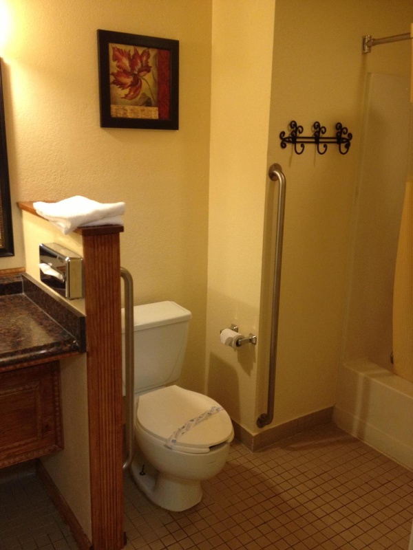 Park Avenue Inn & Suites image 21