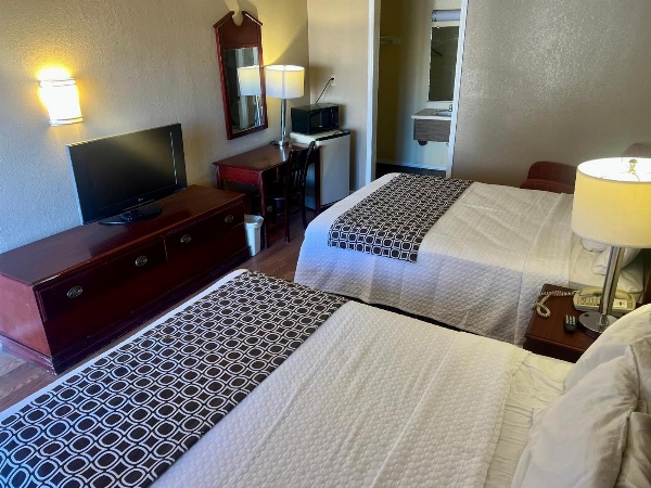 Park Avenue Inn & Suites image 7